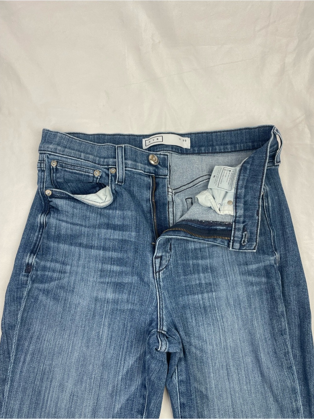 AYR The Pop Jeans Women’s Size 30 Cropped Straight Leg Fray Hem Denim - Picture 6 of 13